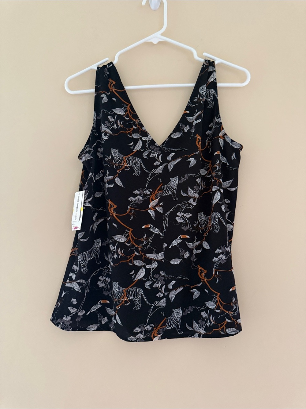 Womenβs Black Floral V-Neckβ Tank Top